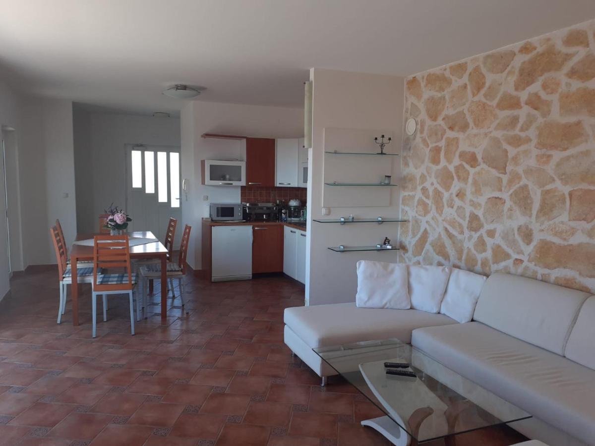 Apartments Ilicic Supetar Exterior foto